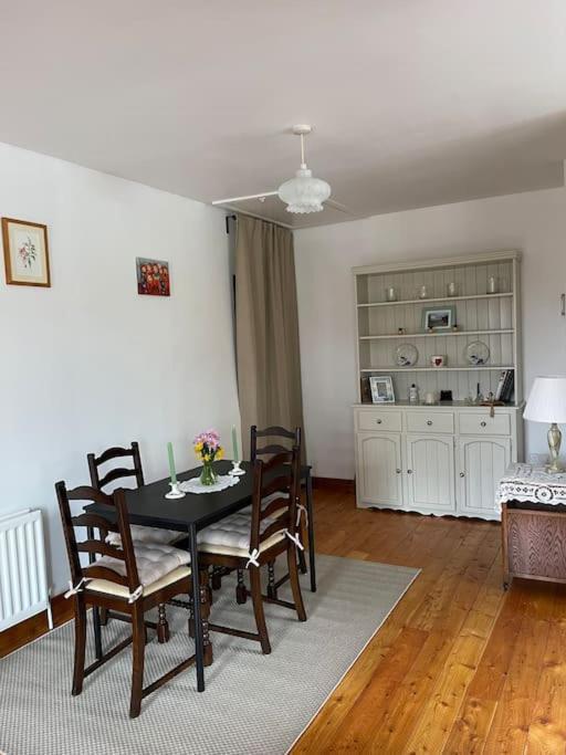 Sonas Seaside Apartment Голвей Екстер'єр фото