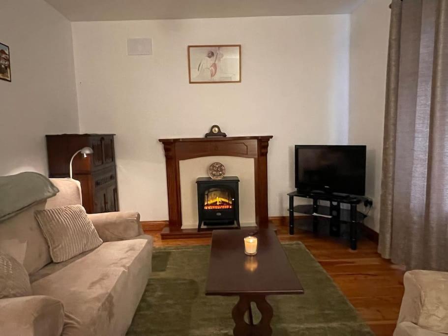 Sonas Seaside Apartment Голвей Екстер'єр фото